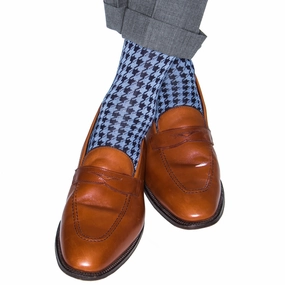 Classic Navy and Azure Blue Large Houndstooth with Red Tipping Cotton Sock Linked Toe Mid-Calf