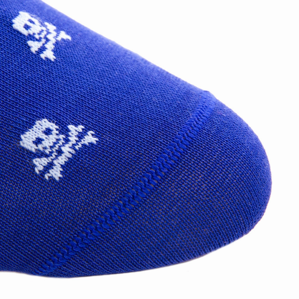 Clematis Blue with Sky Blue Skull and Crossbones Cotton Sock Linked Toe Mid-Calf