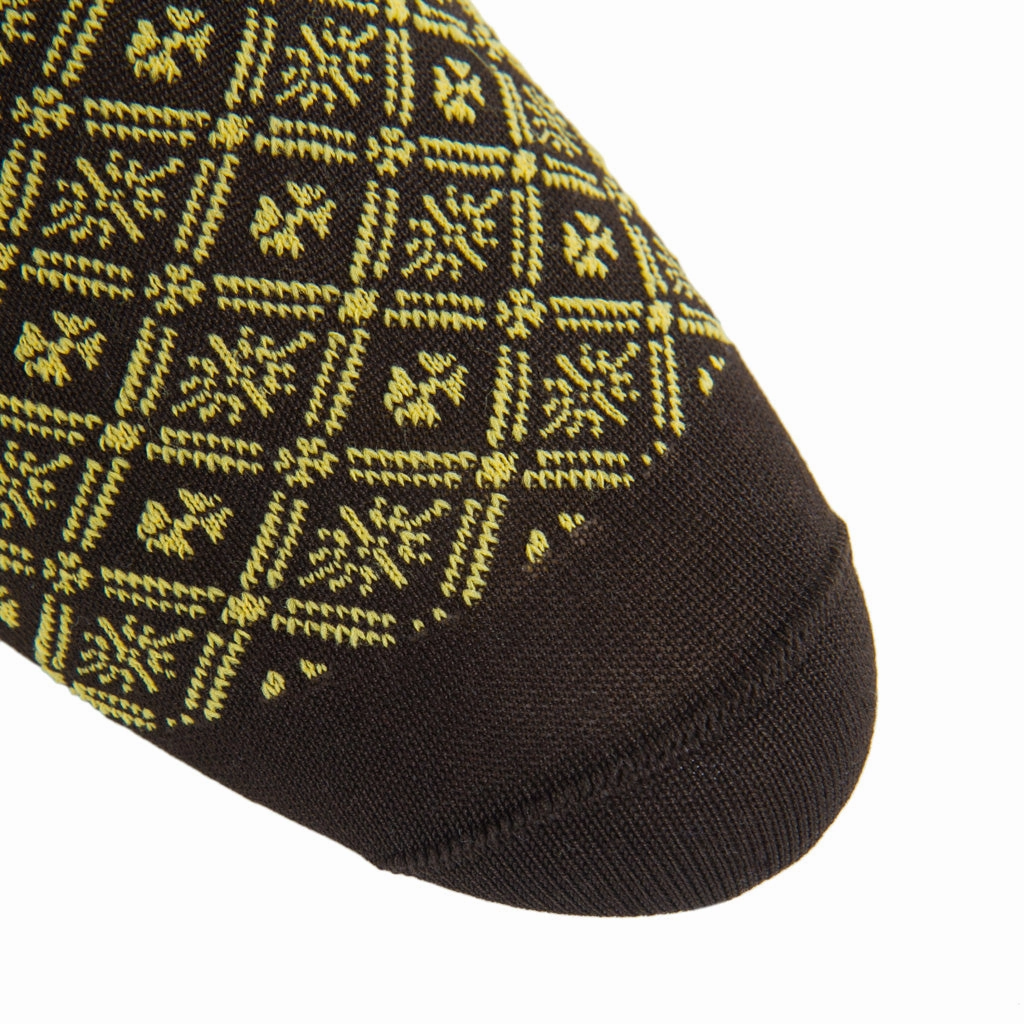 Coffee Brown with Yolk Clover Grid Cotton Sock Linked Toe Mid-Calf