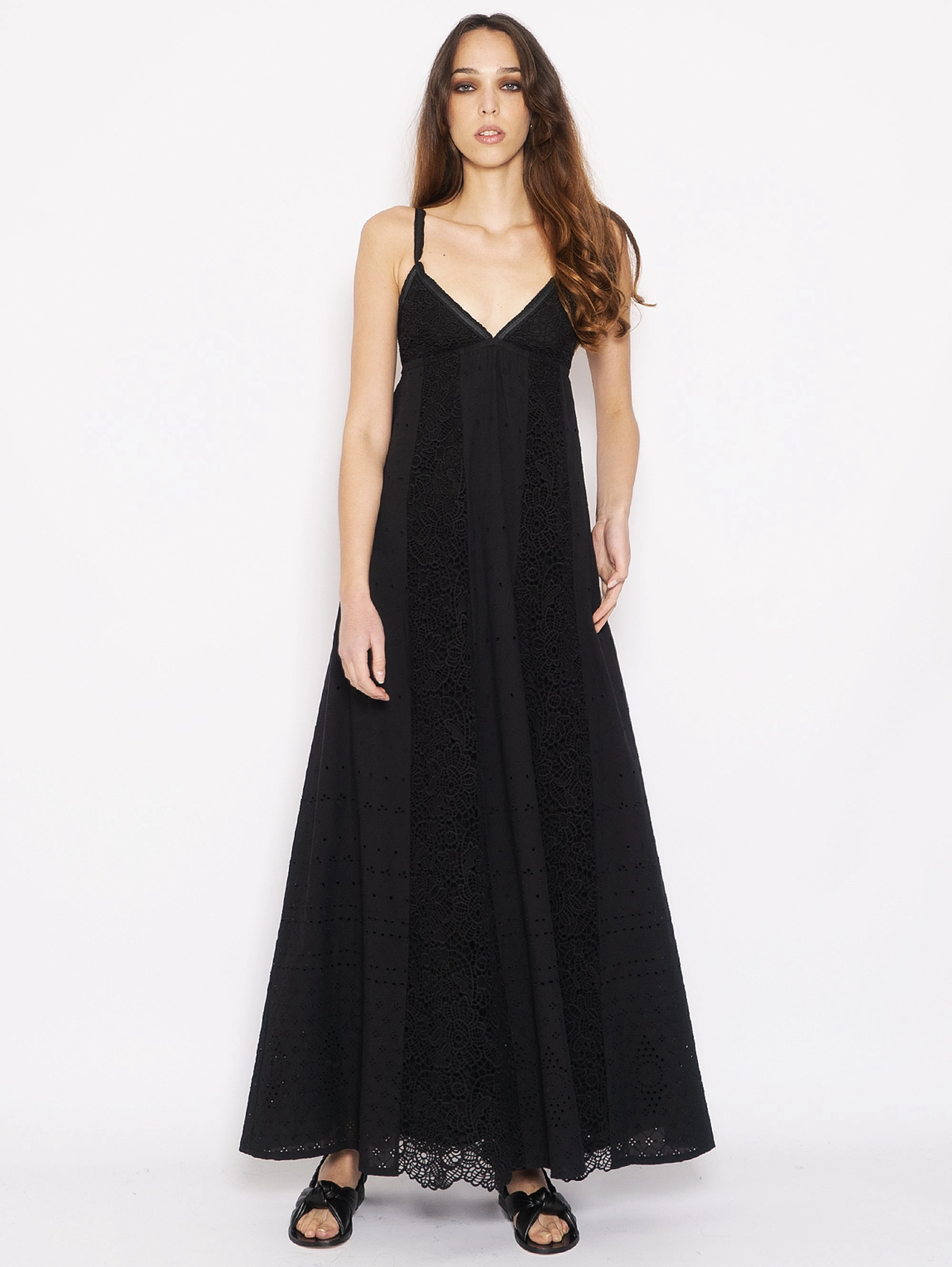Long dress in Black Sangallo