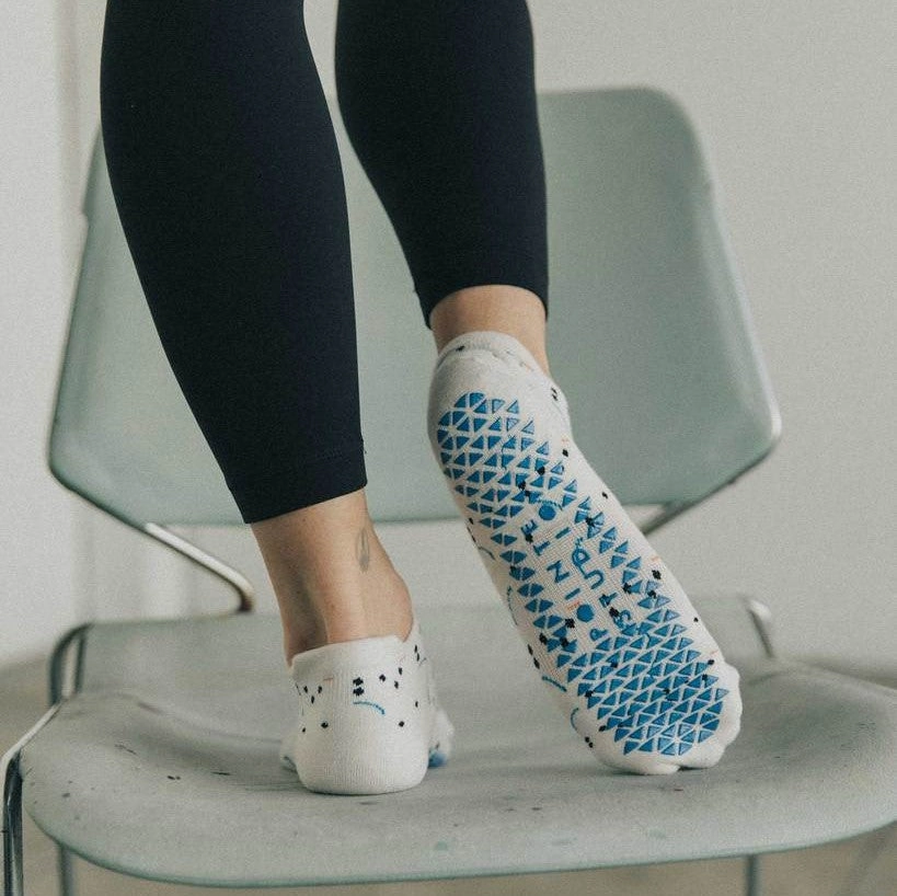 Tick Tock Grip Socks (Barre / Pilates) - Bone