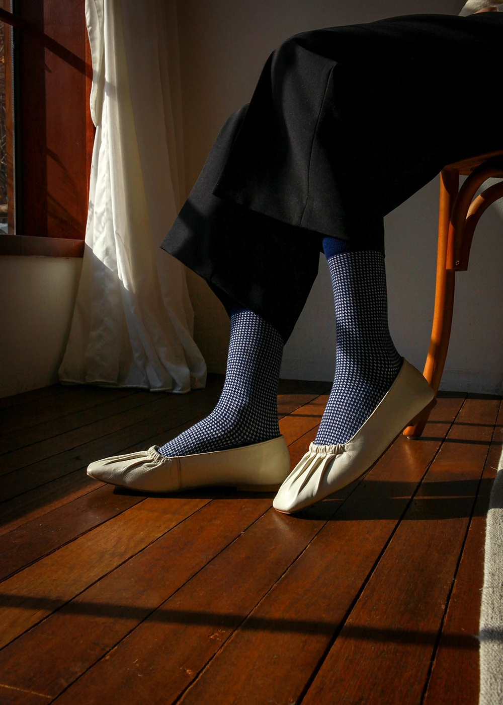 Women's Houndstooth Socks - Navy & White